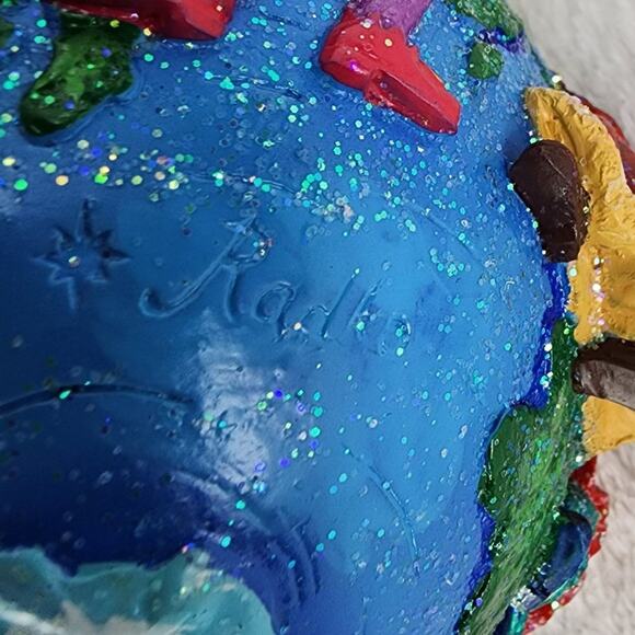 2002 Christopher Radko Santa's Around the World Handmade Ornament - Picture 7 of 7